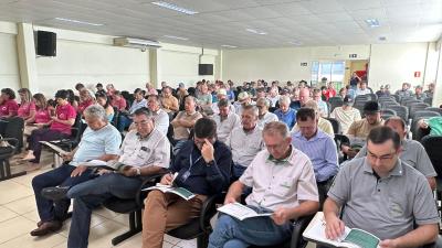 Coprossel cresce acima da média das cooperativas, no paraná, e reforça papel no desenvolvimento regional